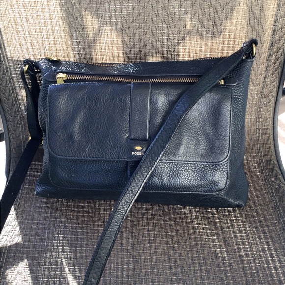 Fossil Bags Fossil Black Leather Large Kinley Crossbody Bag Poshmark